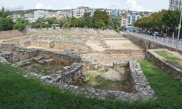 Gonxhja announces restoration of Saranda Synagogue