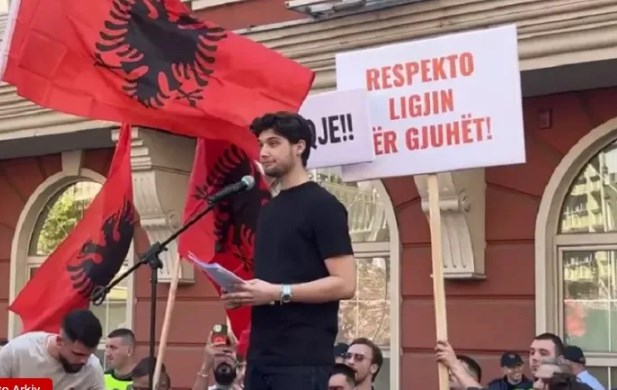 Albanologists Support Student Protest in Skopje: “They Should Be Backed Until Albanian Is Accepted”