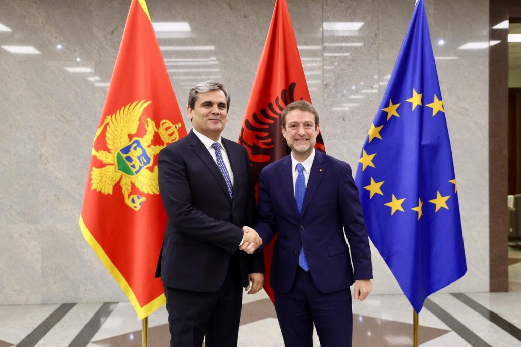Foreign ministers of Albania and Montenegro focus on cross-border projects and cooperation