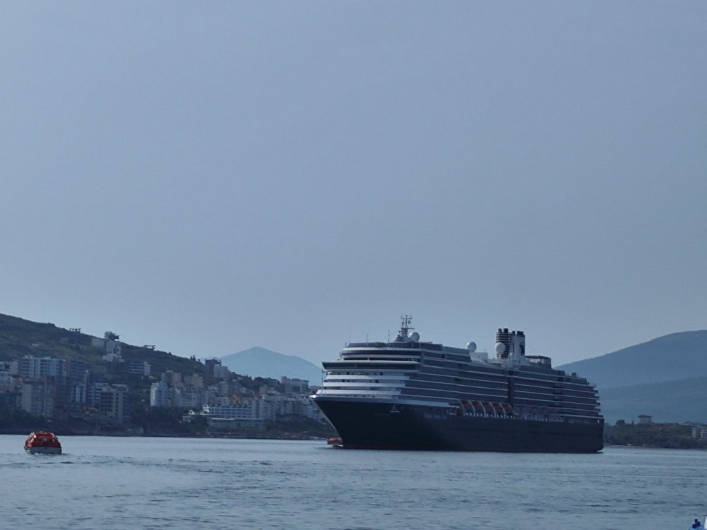 Cruise ship “MS Oosterdam” with 1,867 tourists visits Saranda