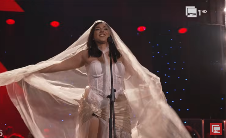 Arsi Bako wins RTSH’s Spring Festival with “Humb”