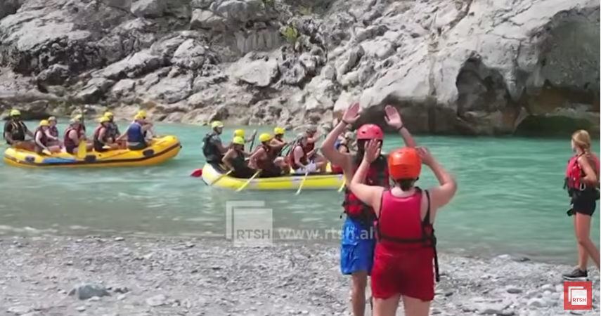 Vjosa River attracts more tourists with summer rafting adventures