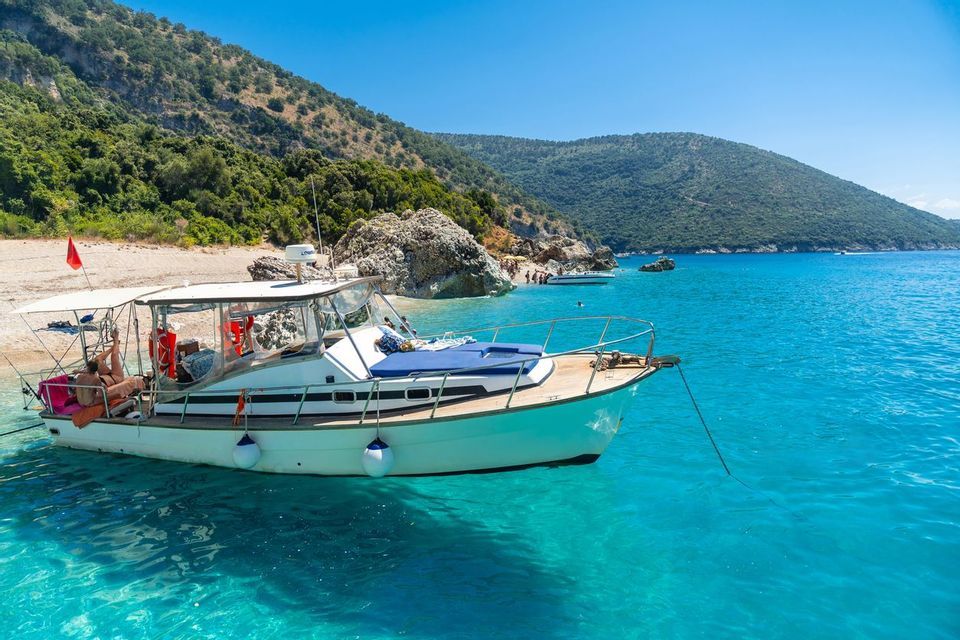 “Daily Mail”: Albania tops British travellers’ choices as Europe’s cheaper holiday alternative