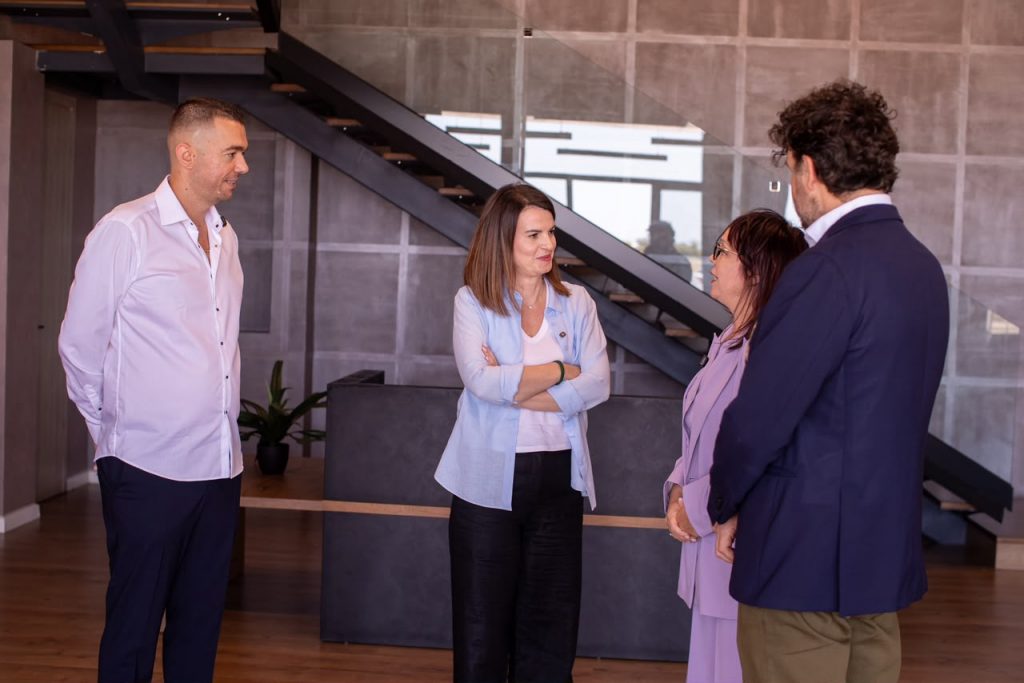 Deputy PM Koçiu promotes business financing program during visit to Durrës startup