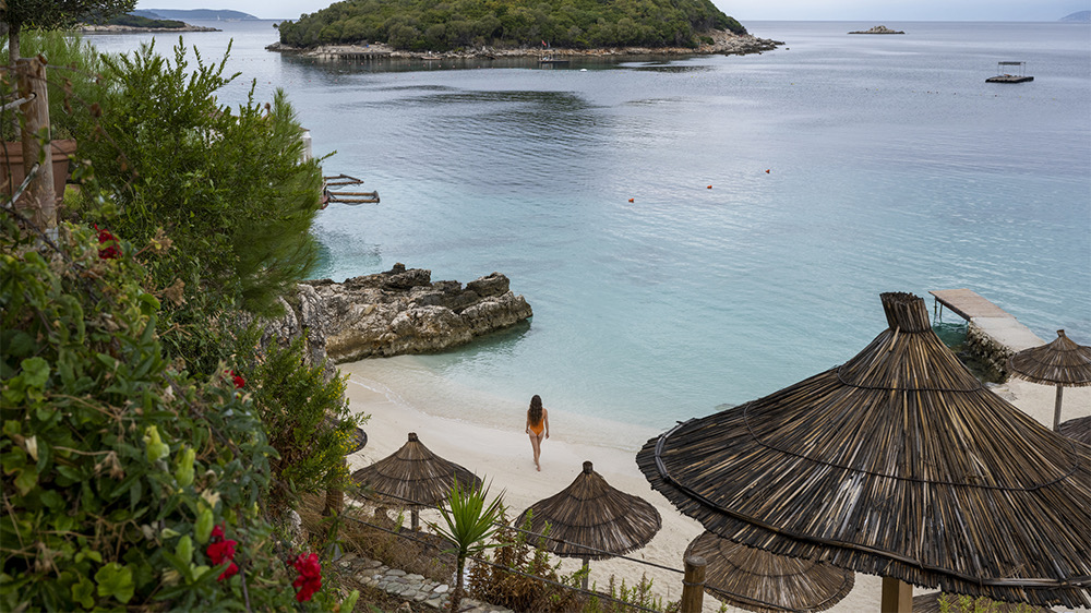 “La Vanguardia”: Albanian Riviera emerges as a Mediterranean paradise compared with the Caribbean