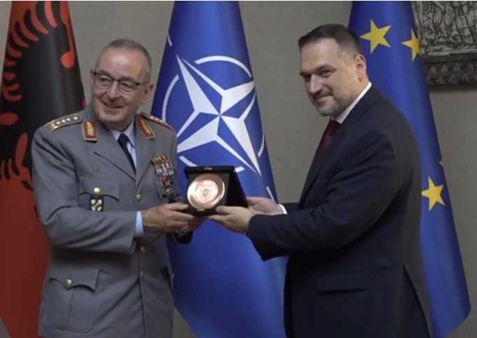 Defence Minister Nufi welcomes German Defence Chief Breuer