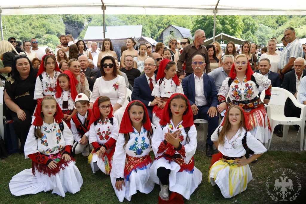 President Begaj visits Vuthaj in Montenegro, praises Albanian Alps as bridge to national identity