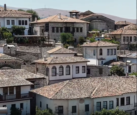 Centuries-old building in Berat Castle to become guesthouse