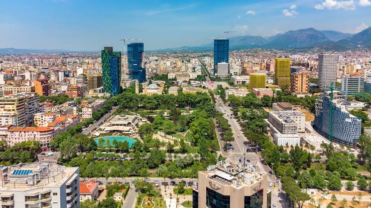 Bank of Albania: Housing prices rise 10% as nonresident buyers increase