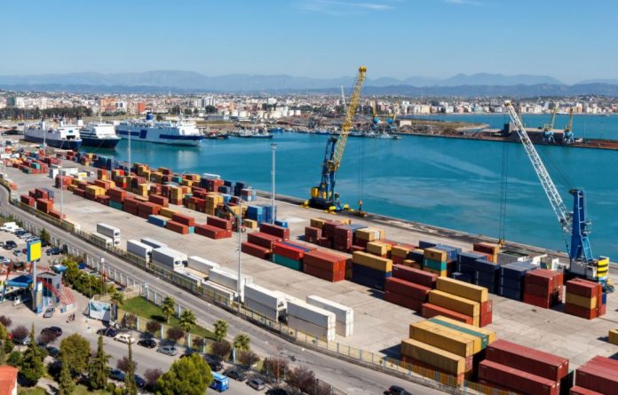 Import prices fall 0.1%, production prices rise 0.1% in second quarter