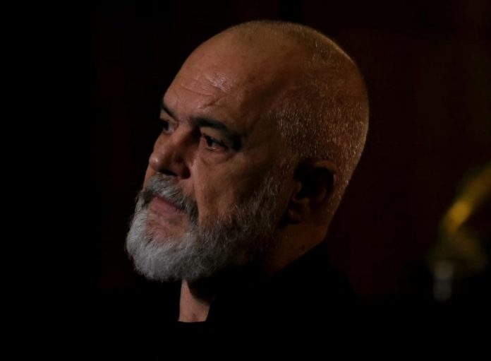 Rama Tells Kathimerini He Won’t Resign, Accuses Minority of “Setting the Country on Fire”
