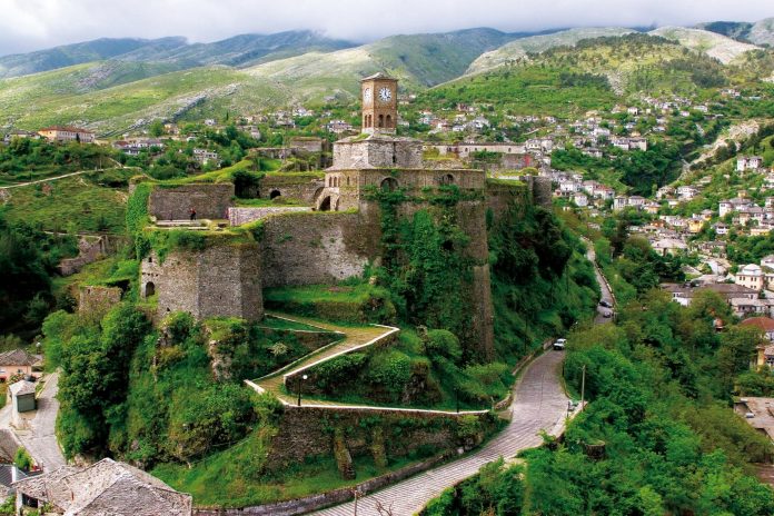 Gjirokastër Castle Draws Growing Interest from Polish Tourists