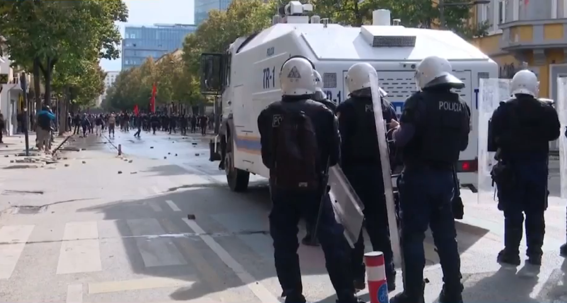 Student and pupil protests continue, tensions flare in tirana