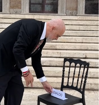 PM Rama renews call for dialogue as chairs return outside Prime Minister’s Office