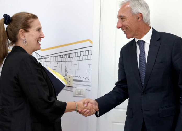 Kumbaro, College of Europe rector discuss university internationalization