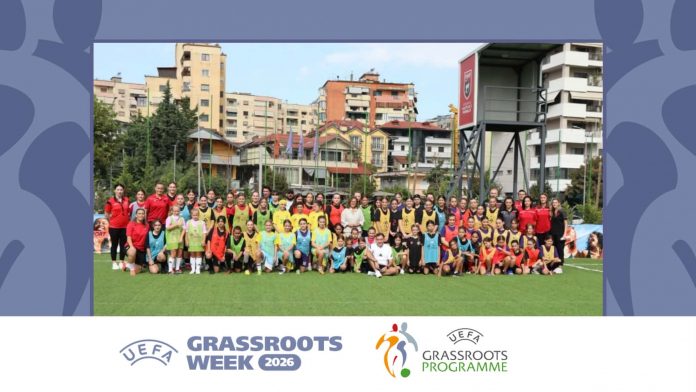 Le football rassemble les enfants à la « Maison du football » dans le cadre de la Semaine européenne du sport