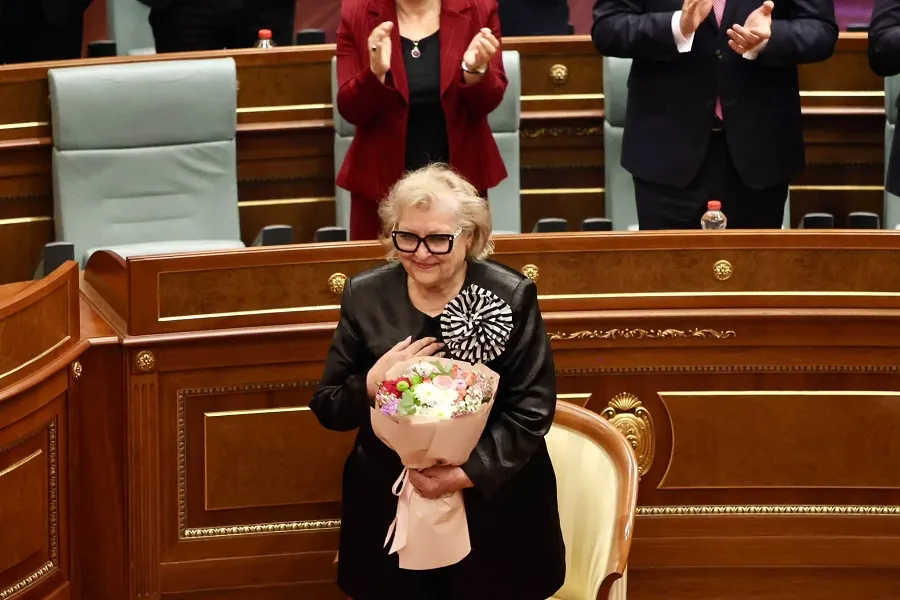 La présidente Shiroka-Pula reçoit les félicitations de ses homologues italien et croate
