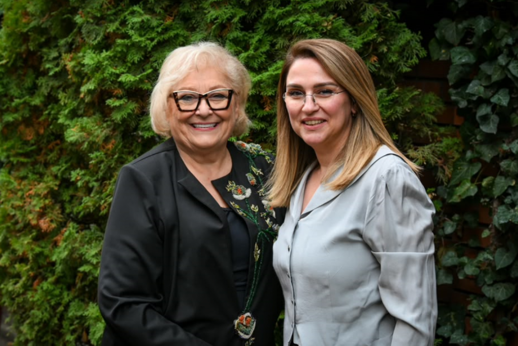 La présidente Shiroka Pula rend visite aux familles des anciens dirigeants de l&rsquo;UCK et exprime le soutien institutionnel