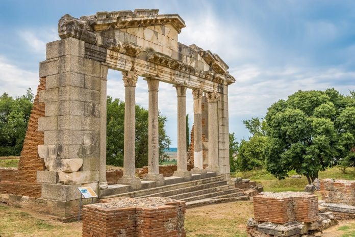 93 % de revenus supplémentaires provenant des sites du patrimoine culturel, 21 nouveaux sites archéologiques