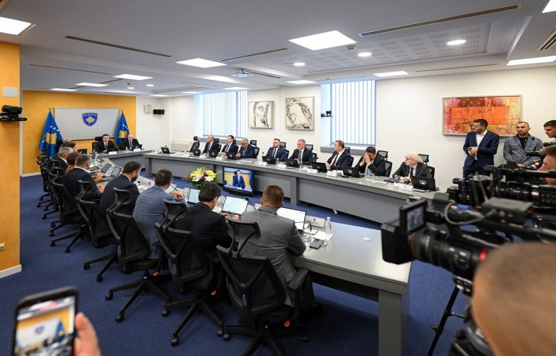 Le gouvernement du Kosovo se réunit aujourd&rsquo;hui