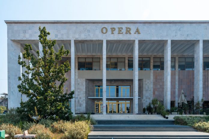 Gonxhja : «Unseen» et «Boléro» – La musique de Ravel s&rsquo;invite sur la scène du TKOB