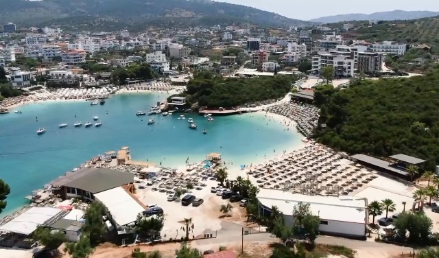 Οι ξένοι τουρίστες δαπάνησαν 2,1 δισεκατομμύρια ευρώ στην Αλβανία το πρώτο εξάμηνο του 2025
