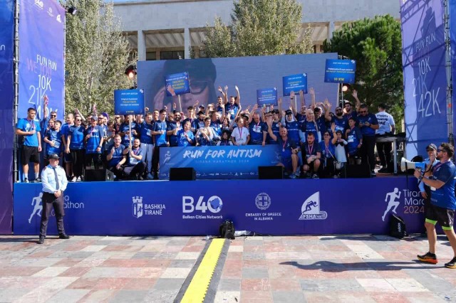 Intervista alla Maratona di Tirana, i corridori del gruppo #vraplale in sostegno alla causa dell’autismo