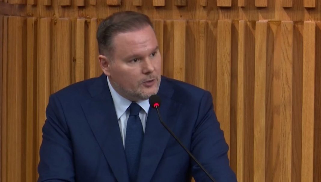 Il Ministro Demo: “Cambiamenti nel modo in cui operano i comuni”