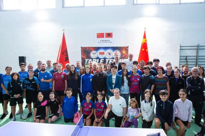 Il ping pong cinese sbarca in Albania: Feng Zhe nuovo punto di riferimento per tecnici e atleti