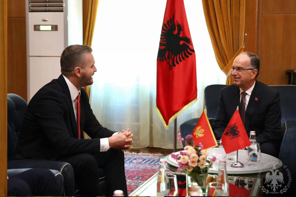 Begaj incontra il ministro Dukaj: “Gli albanesi in Montenegro sono un ponte di amicizia”