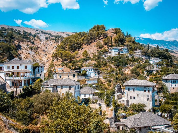 “Quartz”: Da Theth a Saranda, le 9 meraviglie dell’Albania da visitare almeno una volta