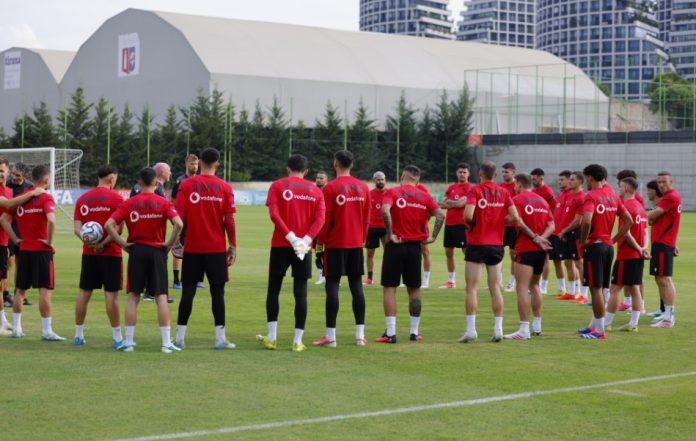 Albania, primo allenamento in vista della Nations League: si ferma Pajaziti