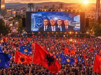 Aia, condannati i quattro ex vertici dell’UÇK: 25 anni a Thaçi e Krasniqi