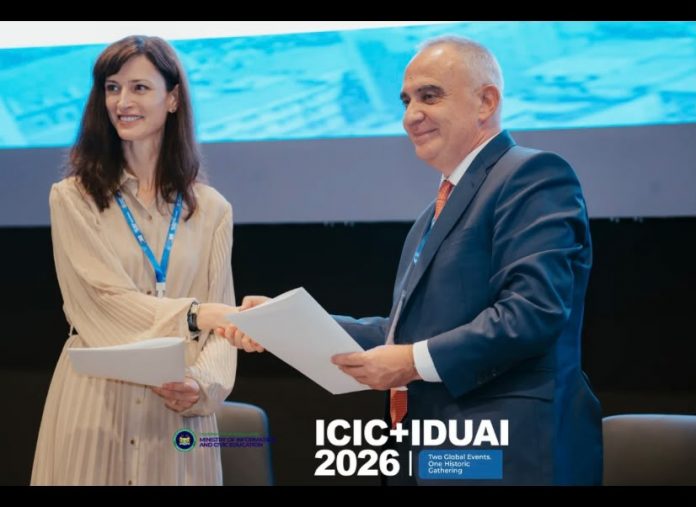 Diritto all’informazione, Dervishi guida la conferenza internazionale dell’ICIC a Freetown