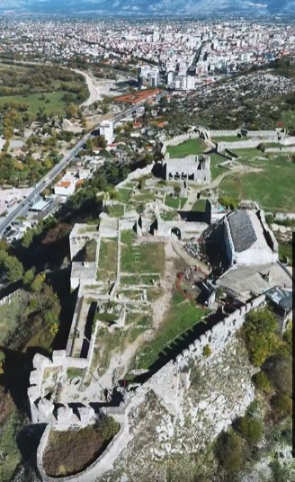 L’ingresso di Scutari si sta trasformando, dando alla città un nuovo aspetto