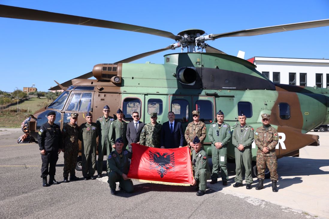 Primo contingente di elicotteristi in partenza per la missione NATO KFOR in Kosovo