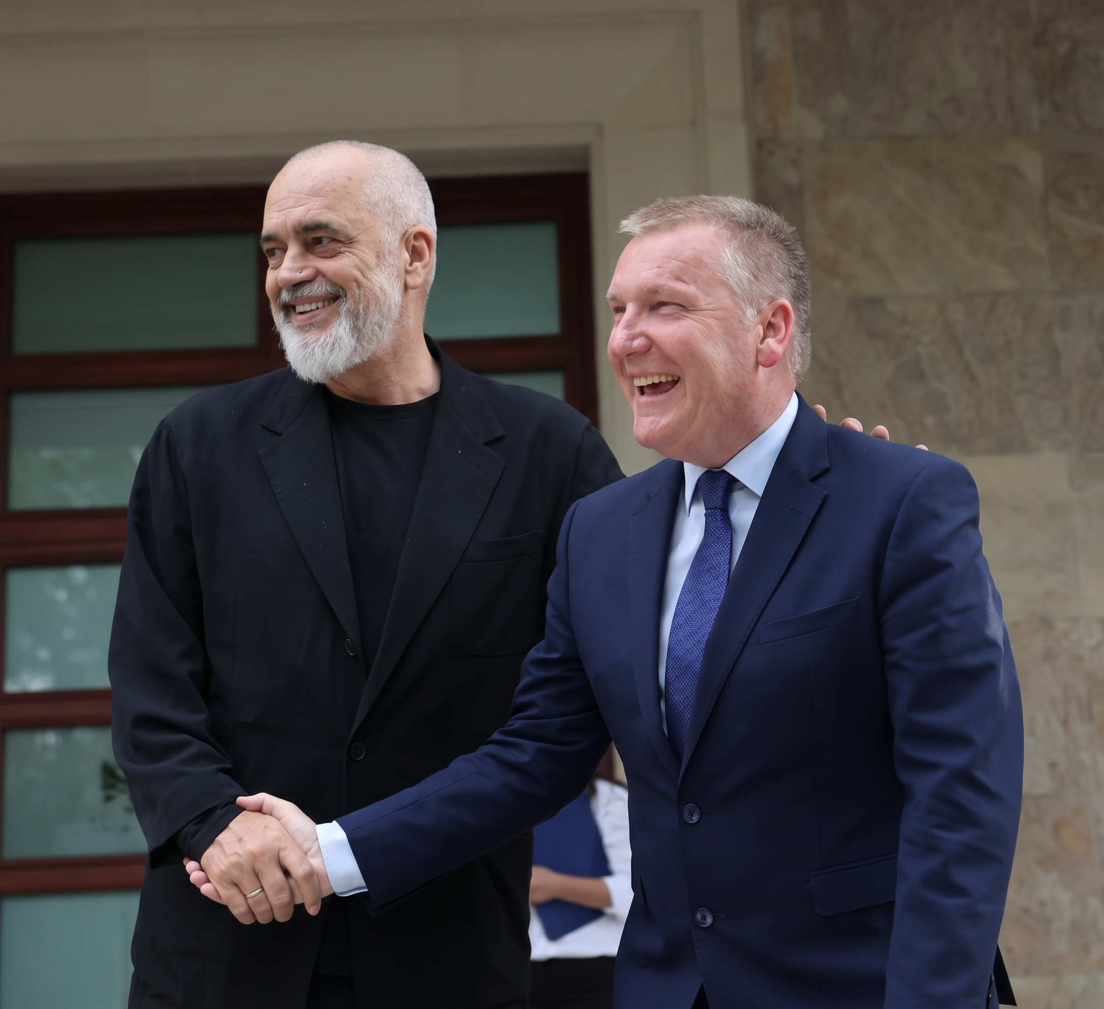 Evropski komesar Mekgrat nakon sastanka sa Ramom: Albanija ima svoje mesto u EU, jedna je od zemalja na čelu procesa pristupanja
