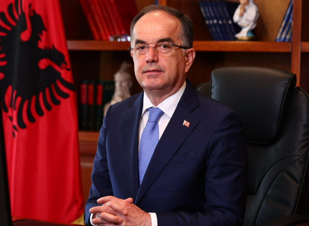 Cumhurbaşkanı Begaj’dan 1 Mayıs Mesajı: “Emek ve Onur İçin Teşekkürler”