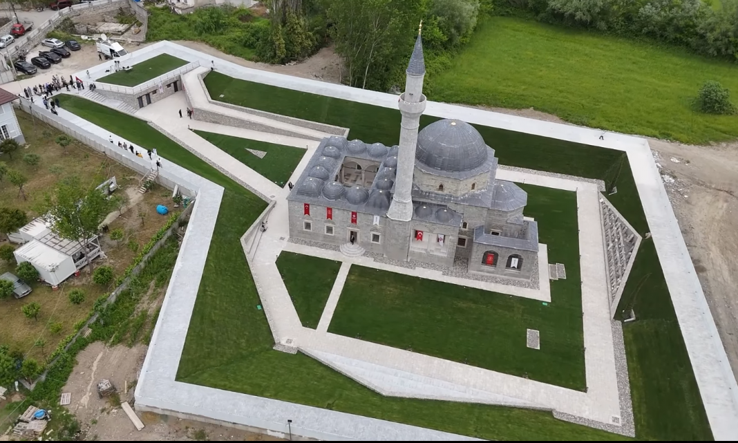 İşkodra’nın İkonik Kurşunlu Camii, Restorasyonla Yeniden Hayat Buldu