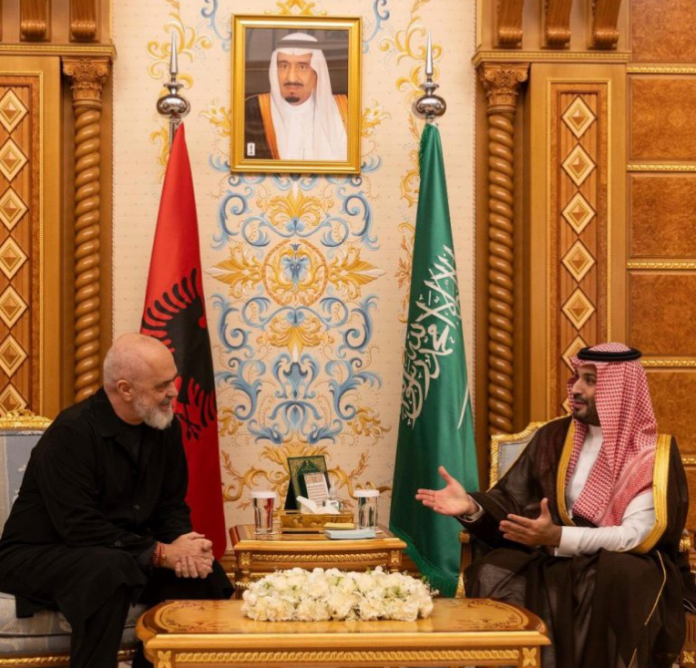 Rama, Riyad’da Veliaht Prens tarafından kabul edildi: İki ülke arasındaki iş birliğini görüştük