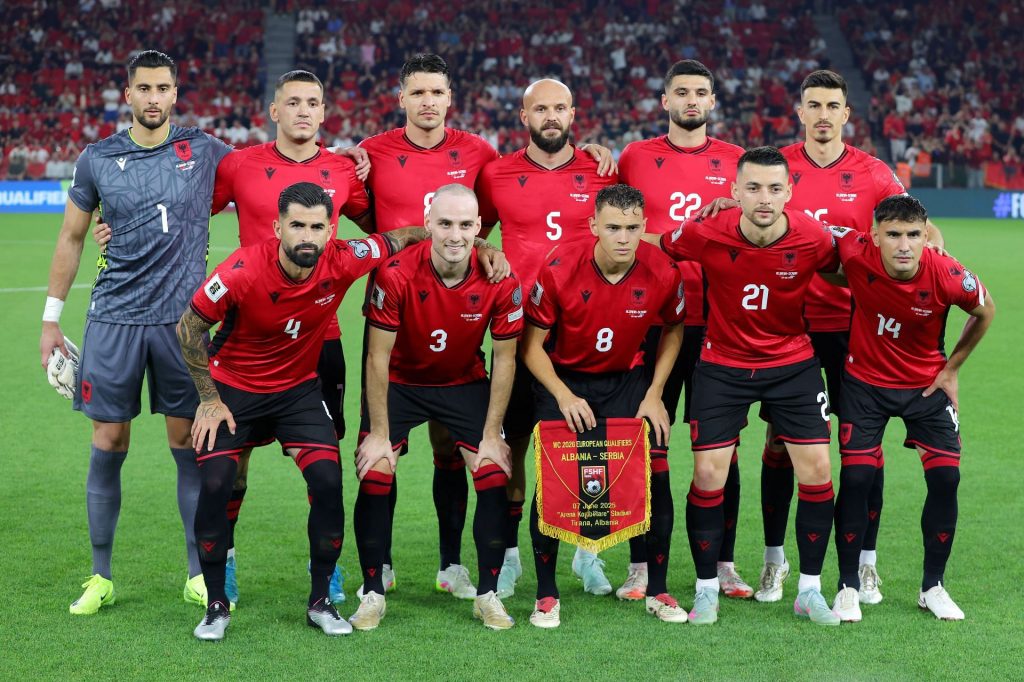 Arnavutluk–İngiltere Kritik Karşılaşma: “Air Albania” Dolup Taşacak!