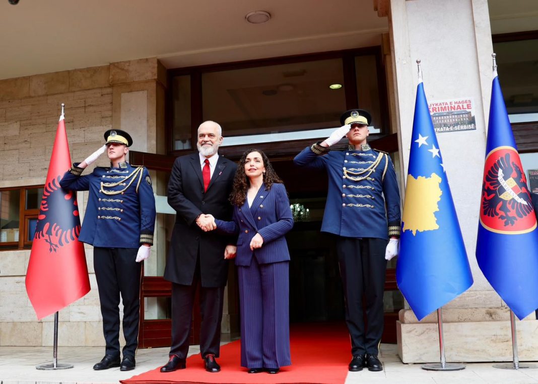 Başbakan Rama, Bağımsızlık yıl dönümü münasebetiyle Priştine’de