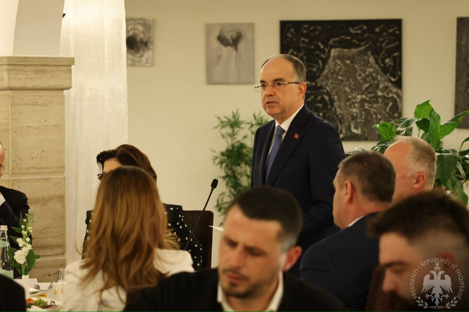 Cumhurbaşkanı Begaj:  “Sözün sınırını bilmek, demokratik toplumun temelidir”