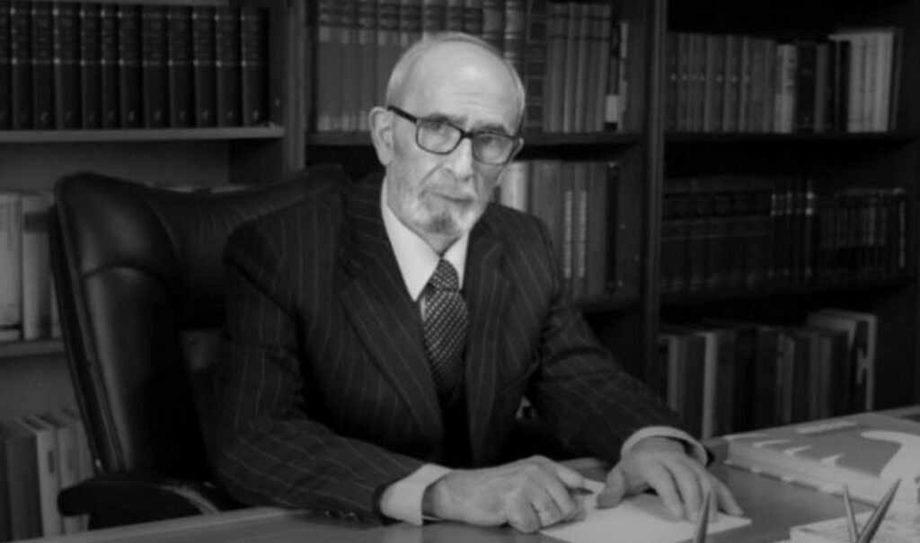 Arnavut edebiyatının büyük ismi Rexhep Qosja hayatını kaybetti