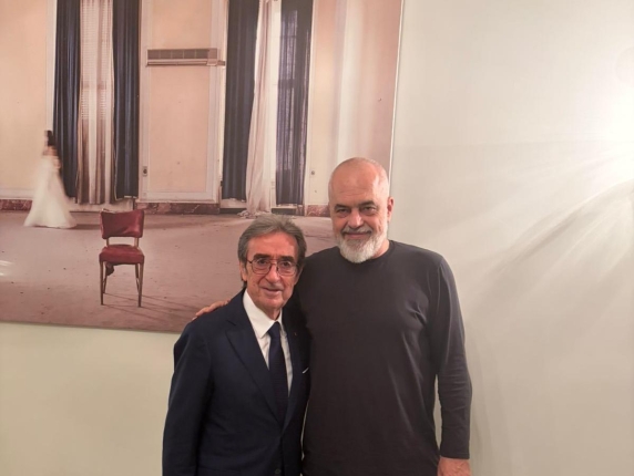 Başbakan Rama Corriere della Sera’ya Arnavutluk şarap vizyonunu anlattı