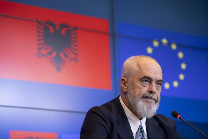 Rama: AB bizim için bir nimettir, ancak yaklaşımını değiştirmelidir