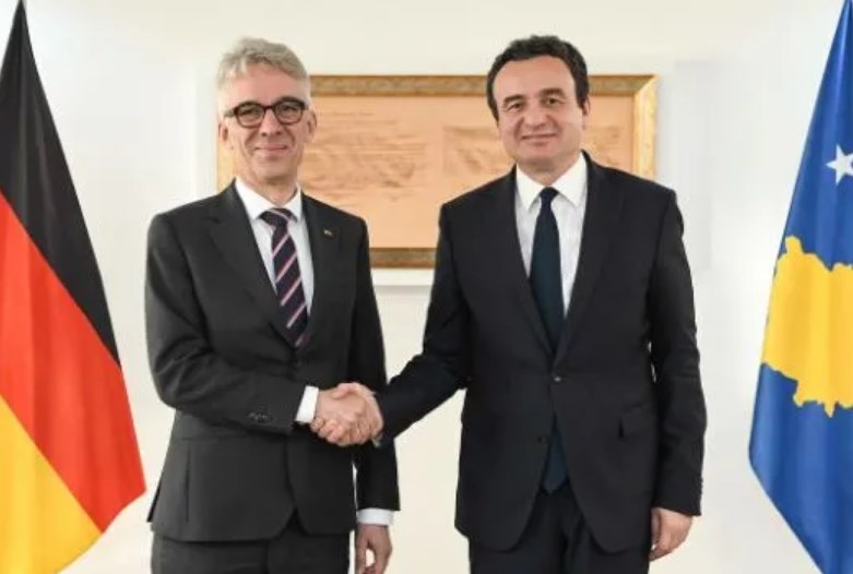 Almanya, Kurti’yi tebrik etti ve Sırbistan’la diyaloğun hızlı bir şekilde yeniden başlatılmasını istedi