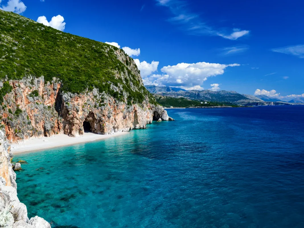 Arnavutluk, Fransız turistlerin yeni gözdesi