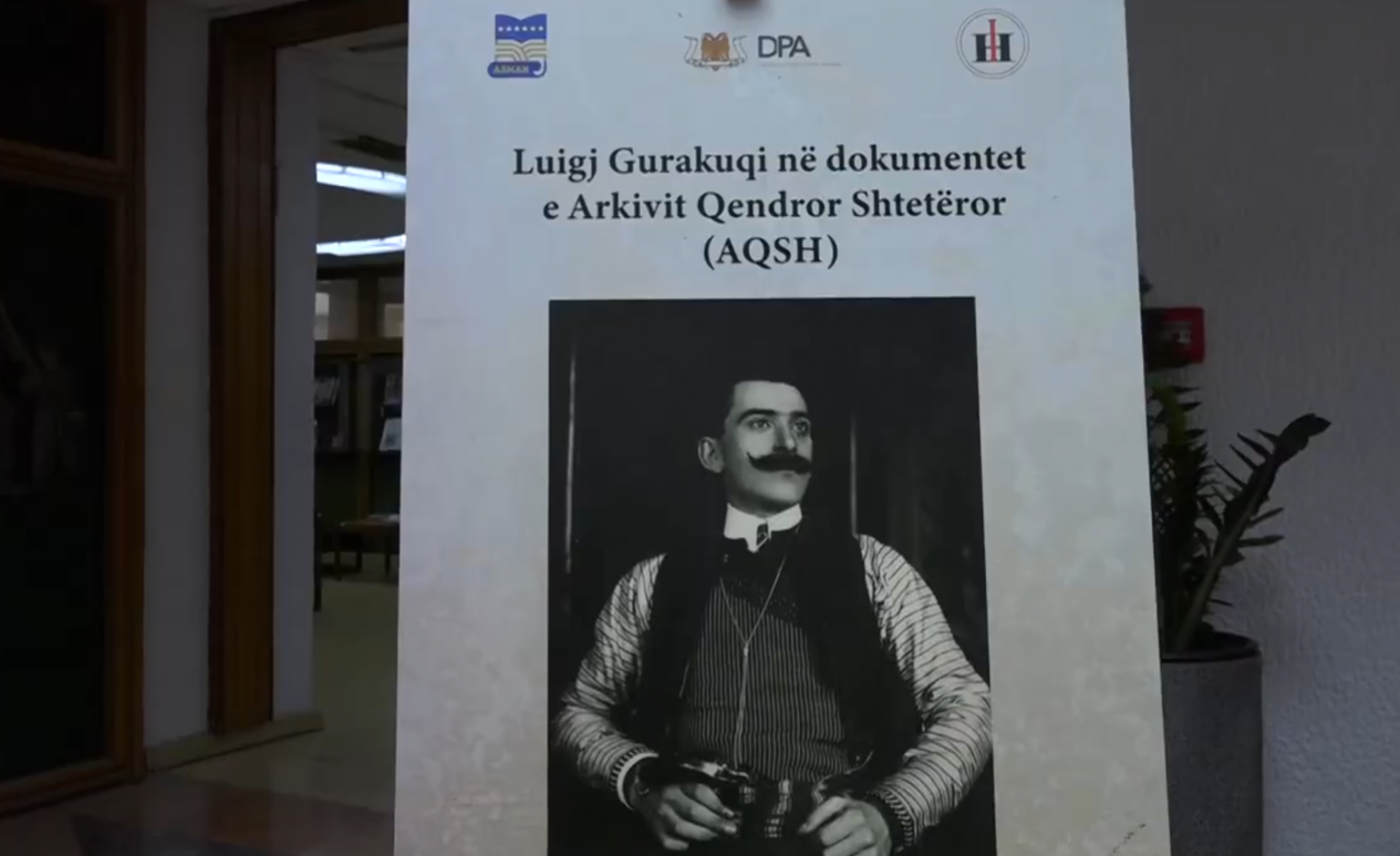 Priştine’de Luigj Gurakuqi’nin hayatını ve mücadelesini anlatan sergi açıldı