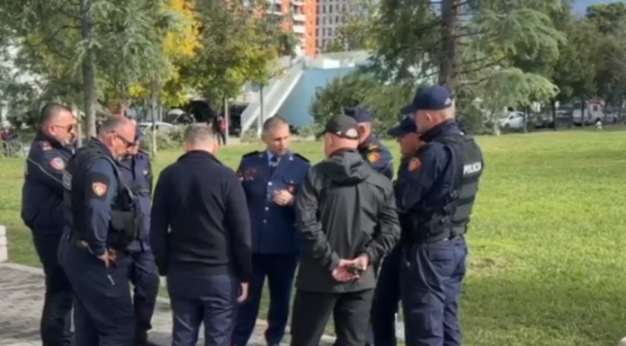 Hita, protestoda görevli polislerle bir araya geldi: Yasalara uyun, orantılılık ilkesine riayet edin